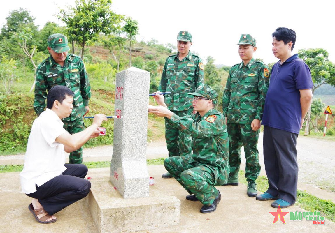 Lấy ý kiến dự thảo Thông tư quy định màu sắc, cờ hiệu, phù hiệu, tín hiệu của tàu thuyền, máy bay, xe-máy... của Bộ đội Biên phòng